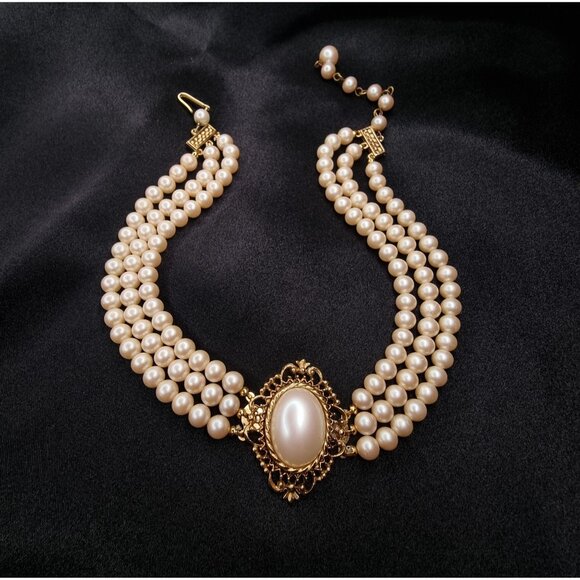 Rare Find Vintage Richelieu Triple-Strand Faux Pearl Necklace - Picture 1 of 6